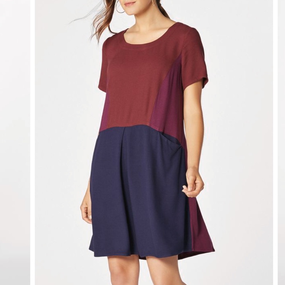 👗 Pocket Swing Dress